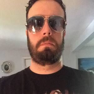 Meet your Posher, Derek